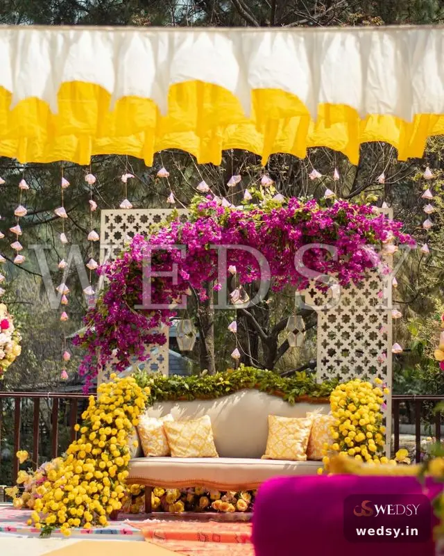 Fuchsia Falls — purple modern stage for haldi & mehendi, Wedsy ST219